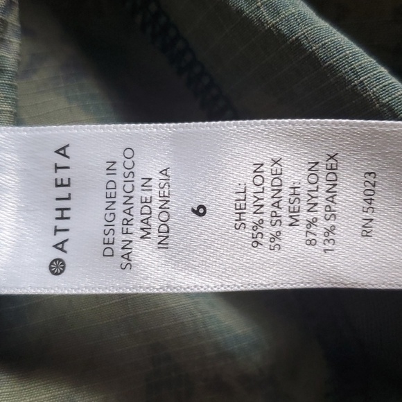 Athleta Women's Olive Floral Trekkie North Printed Jogger Size 6 Athleisure - Picture 8 of 8